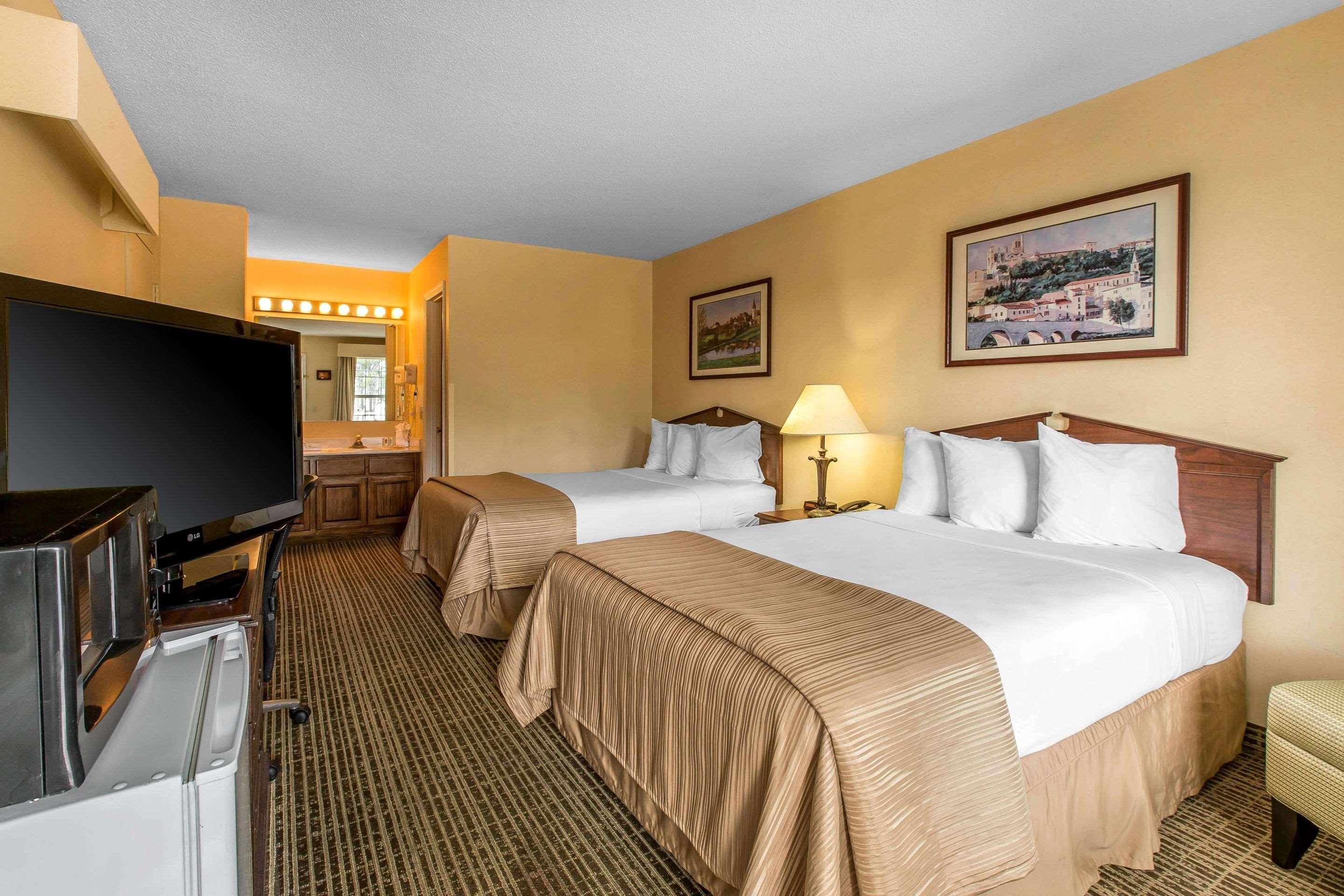 Quality Inn Джесап Экстерьер фото