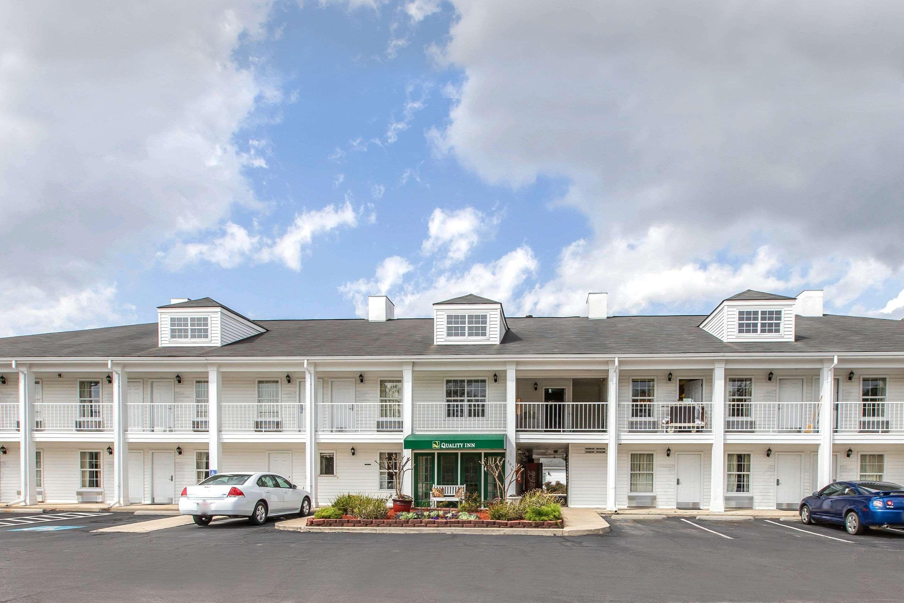 Quality Inn Джесап Экстерьер фото
