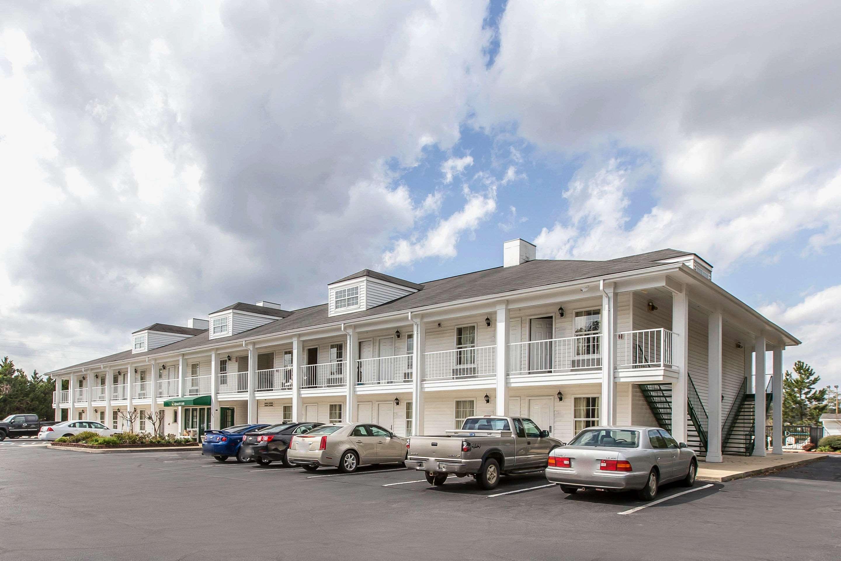 Quality Inn Джесап Экстерьер фото